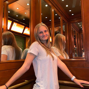 Meet your Posher, Catherine